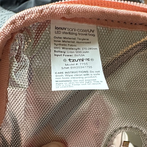 Ionuv Pink Travel Bag - Picture 5 of 7